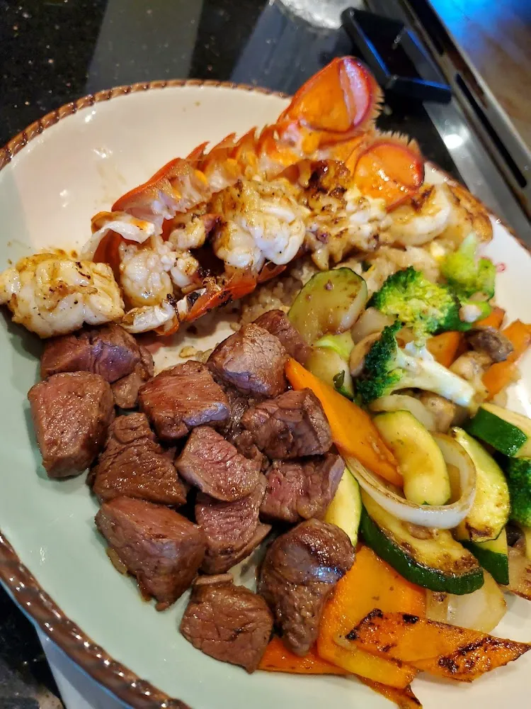 Hibachi Shrimp E Steak